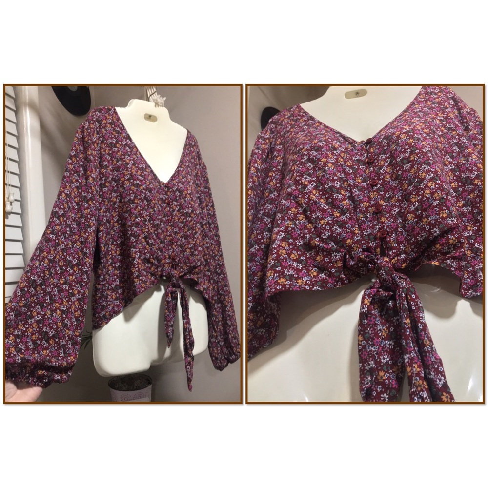 Maroon floral tie bottom puff sleeve top!
